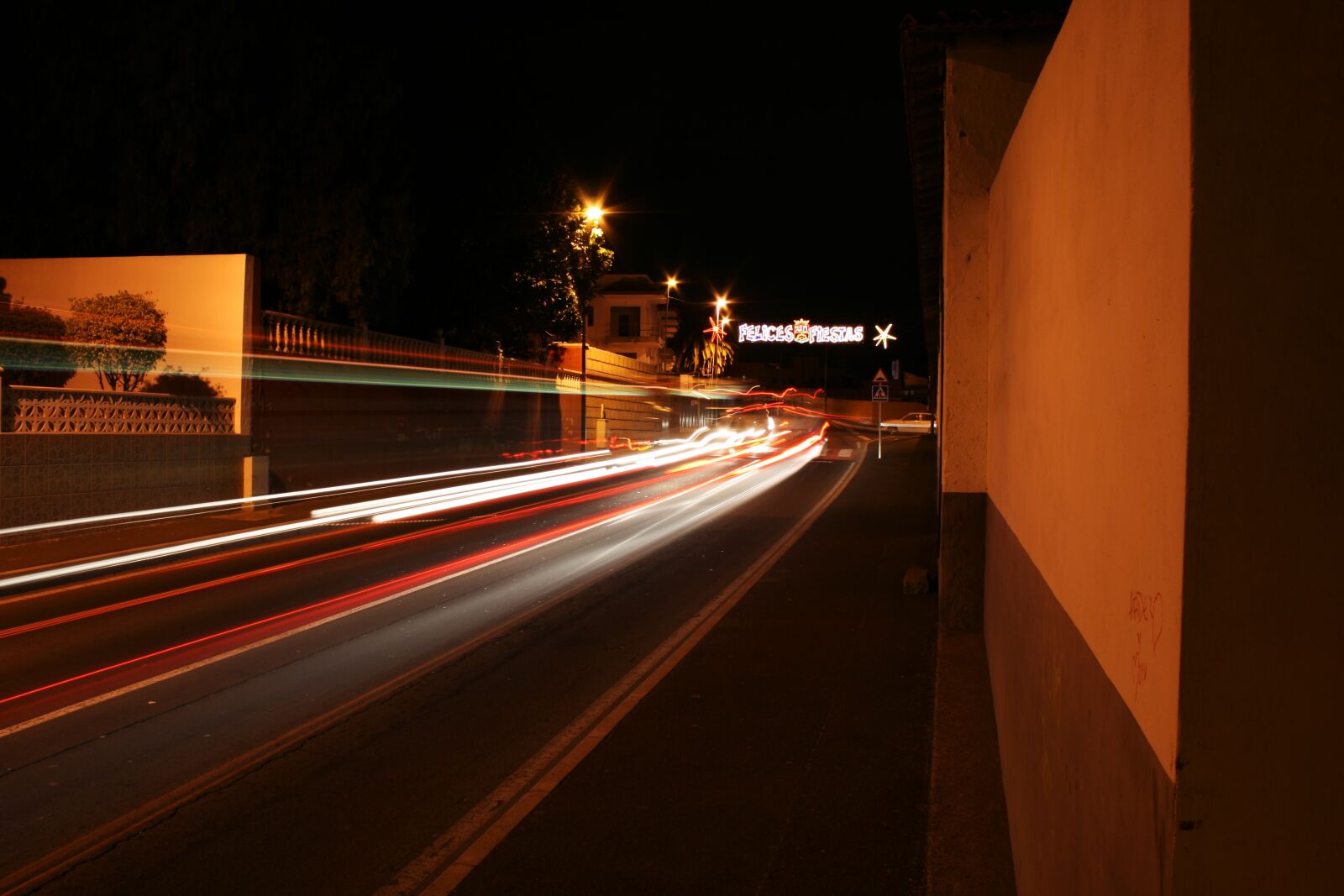 Canon EOS 400D (EOS Digital Rebel XTi / EOS Kiss Digital X) sample photo. Adeje, tenerife, night photography