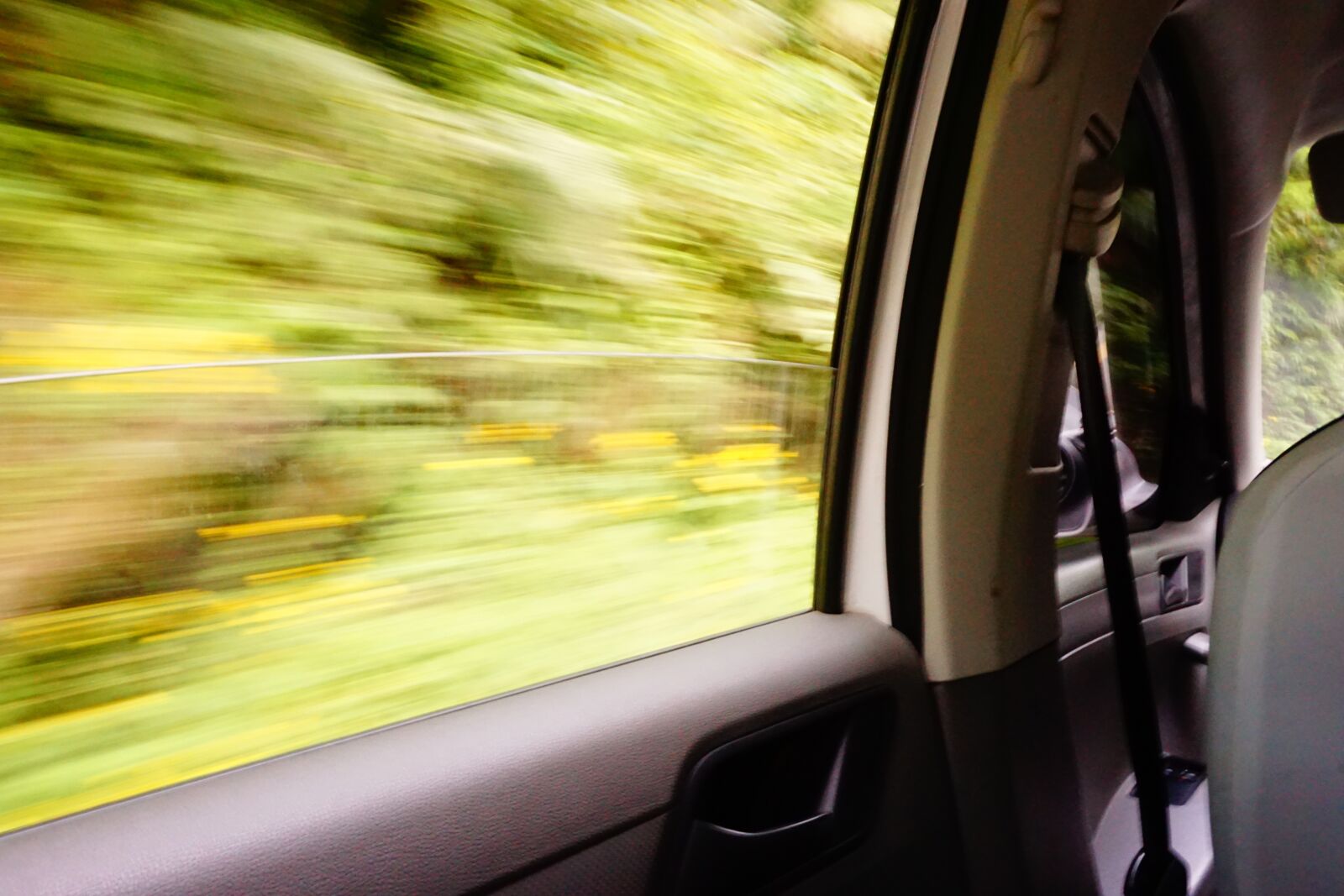 Sony a6000 sample photo. Moving, taxi, font font photography