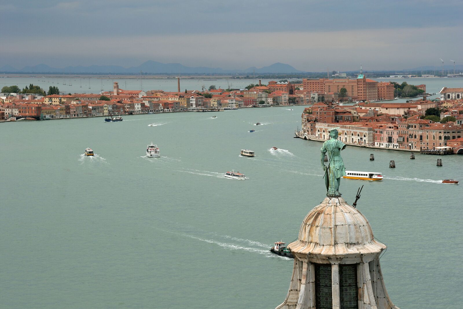 Canon EOS 20D sample photo. Venice, city, vacations photography