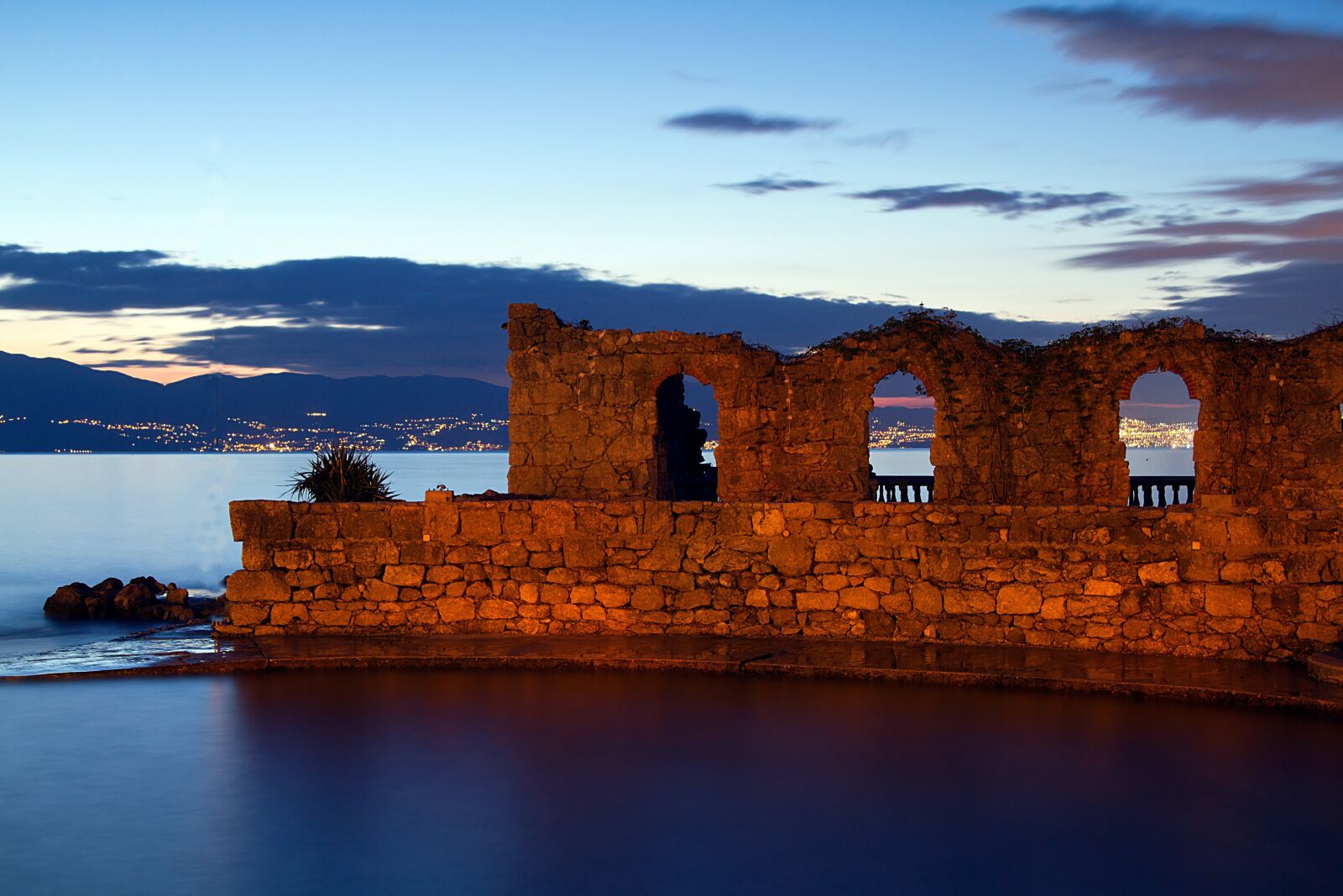 Canon EOS 7D sample photo. Croatia, blue hour, island photography