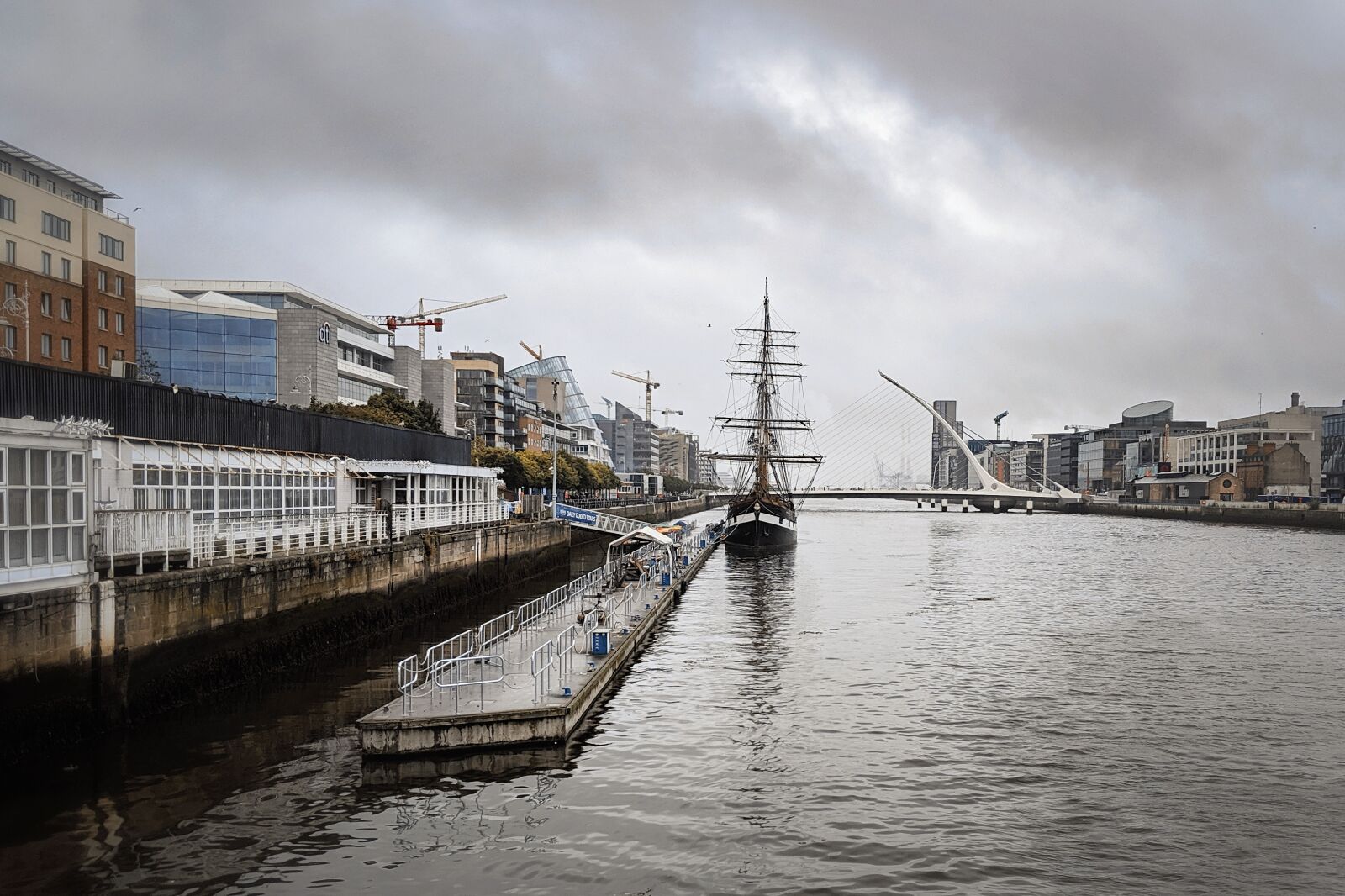 Google Pixel 3 sample photo. Dublin, ireland, travel photography