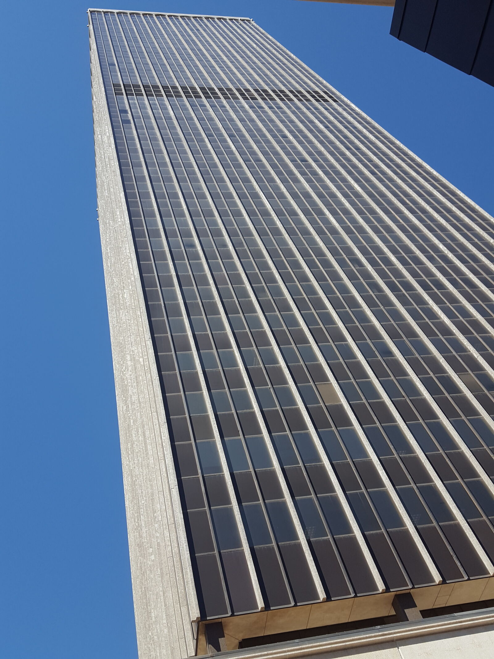 Samsung GALAXY S6 edge sample photo. Skyscraper photography