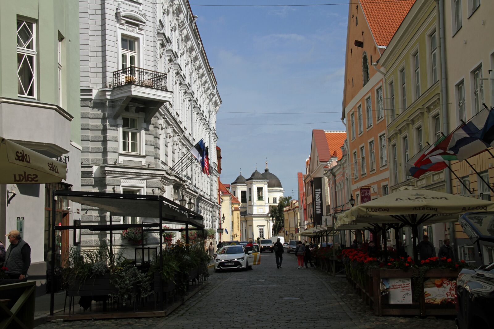 Canon EOS 7D sample photo. Architecture, europe, street photography