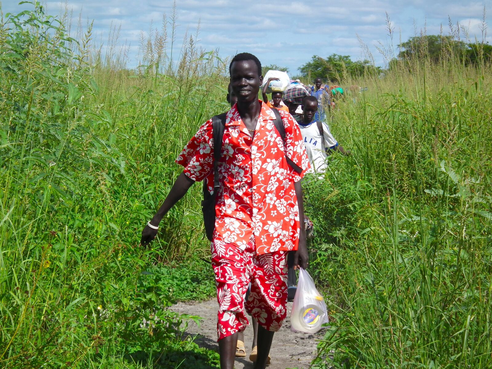 FujiFilm FinePix HS10 (FinePix HS11) sample photo. Sudan, africa, migrants photography