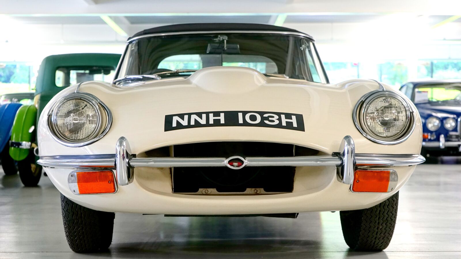 Sony a7 + Sony FE 28-70mm F3.5-5.6 OSS sample photo. Car, jaguar, e type photography