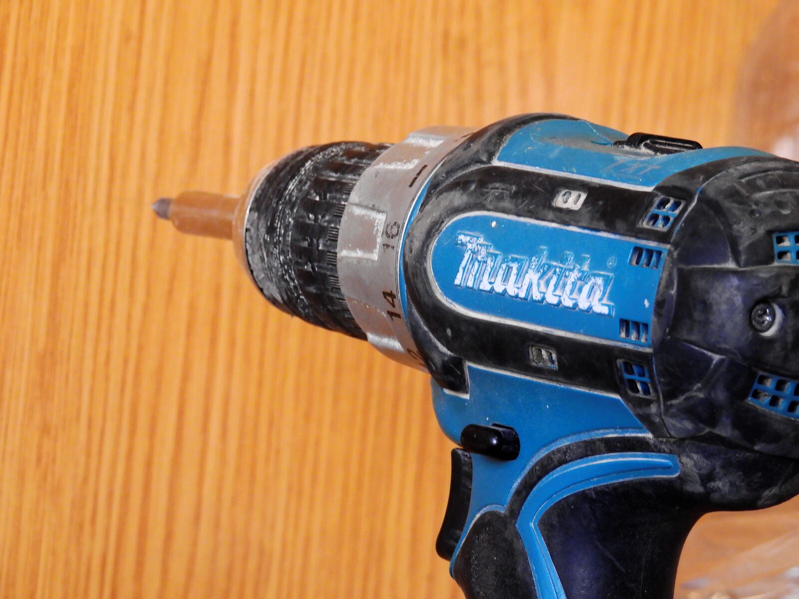 Nikon Coolpix P900 sample photo. Tool, akkuschrauber, craft photography