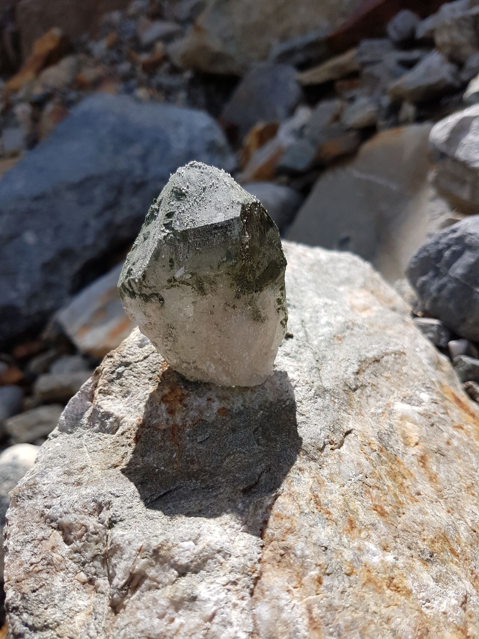 Samsung Galaxy S7 sample photo. Stone, gem, crystal photography