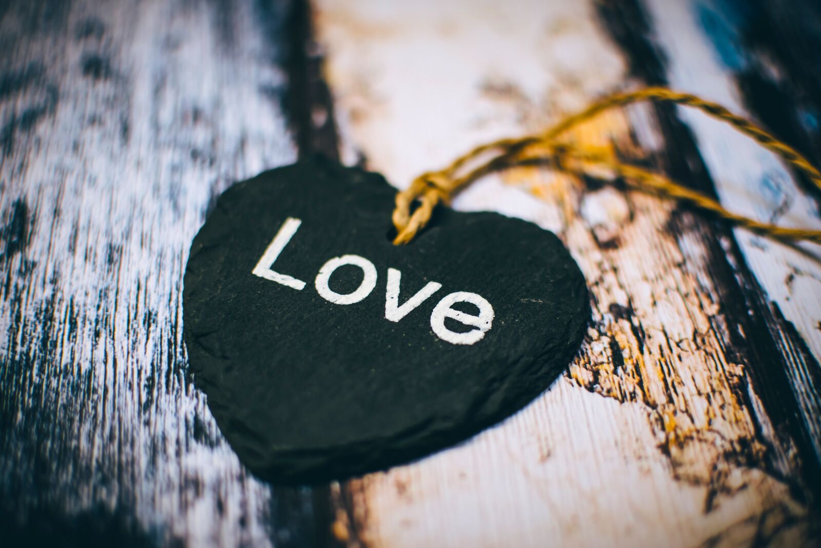 Nikon D5500 sample photo. Close-up, heart, rustic photography