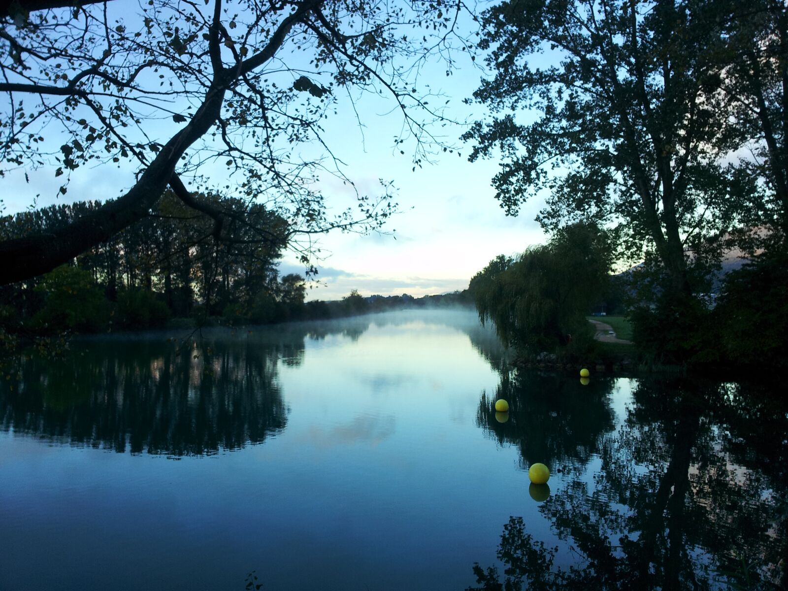 Samsung Galaxy S2 sample photo. Water, reflect, switzerland photography