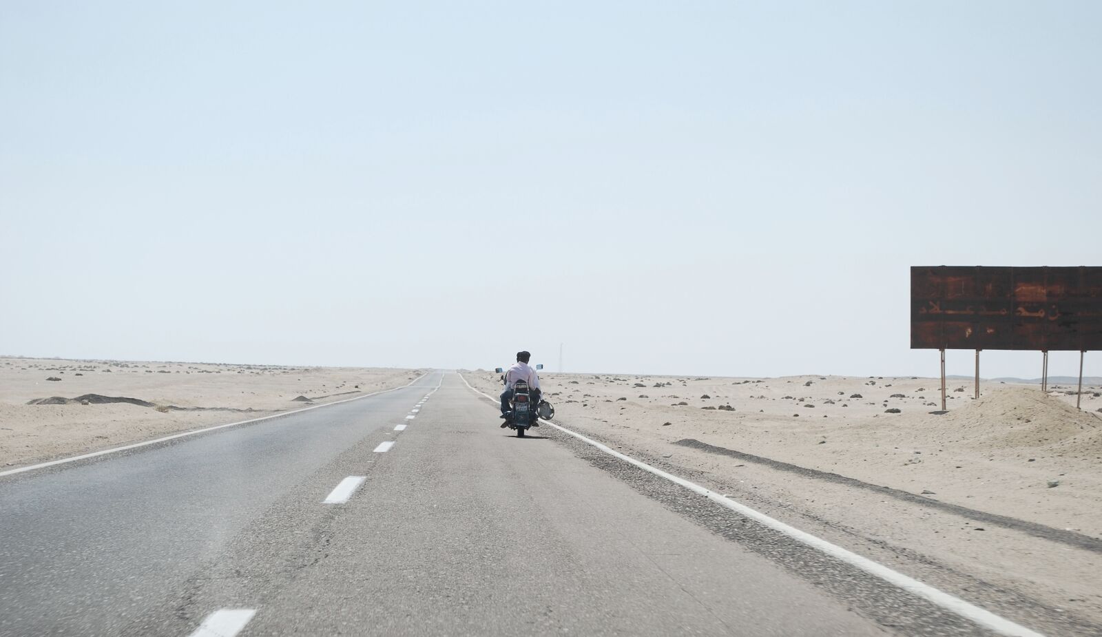 Nikon D60 sample photo. Egypt, road, desert photography