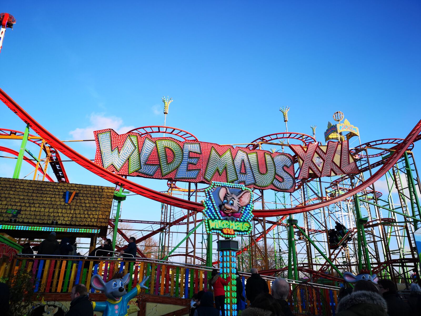 HUAWEI CLT-L29 sample photo. Fair, festival, entertainment photography