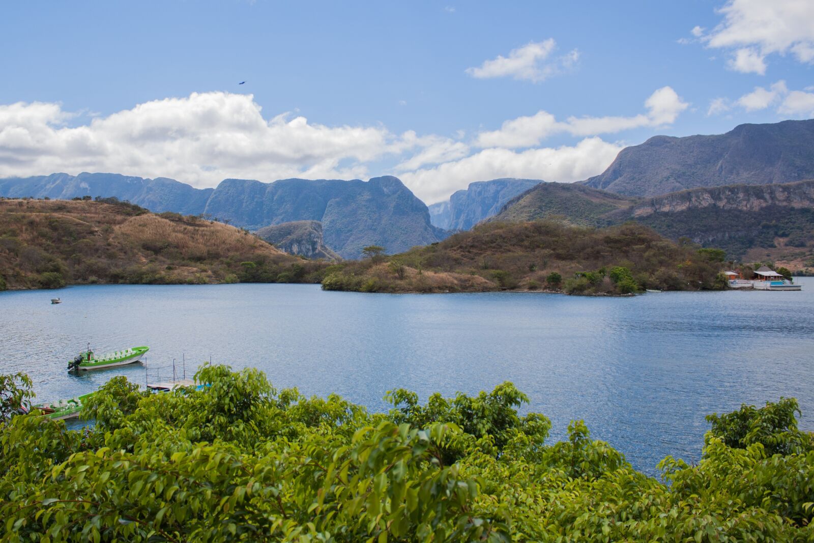Canon EOS 1000D (EOS Digital Rebel XS / EOS Kiss F) sample photo. Landscape, nature, clouds photography