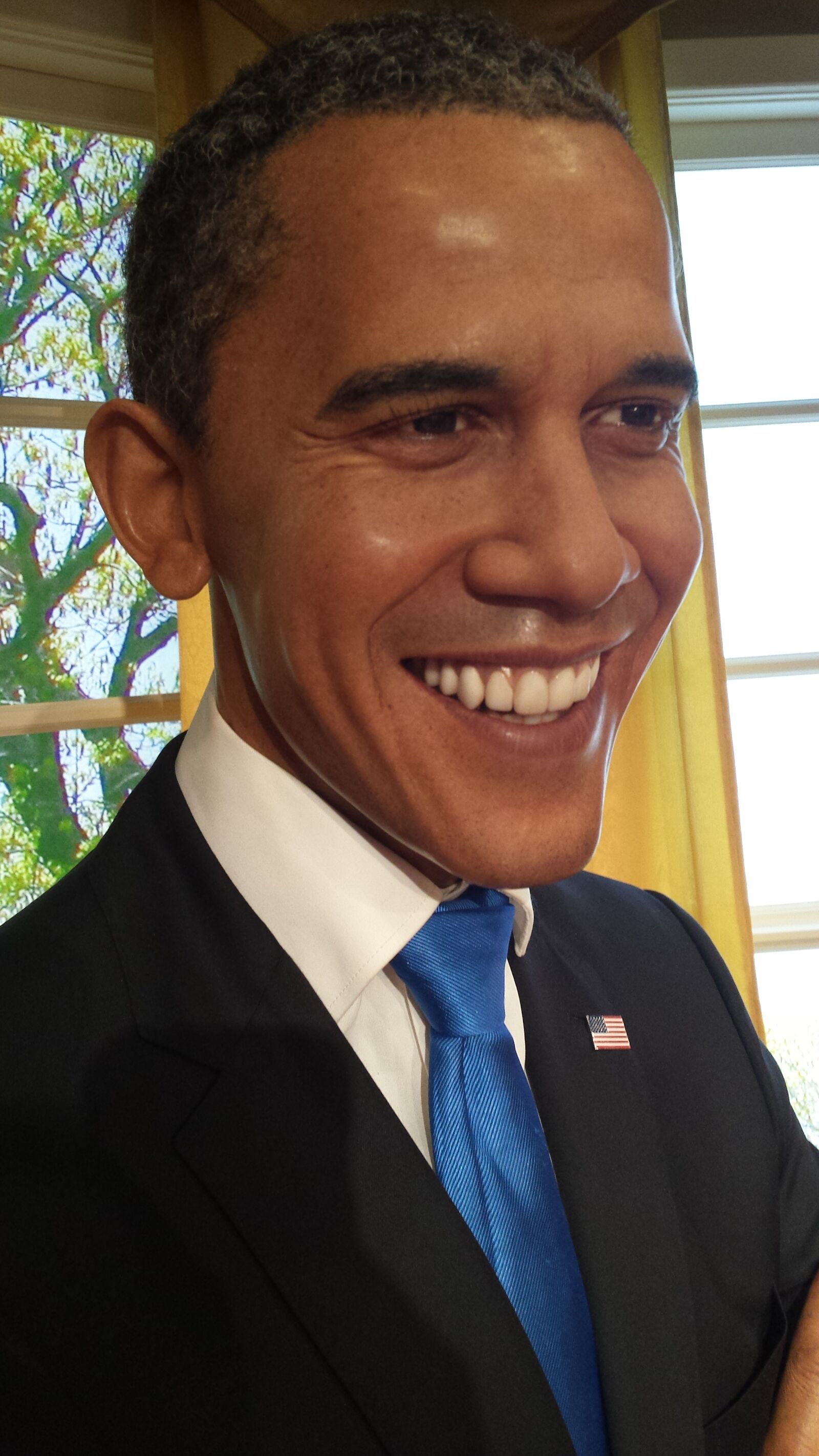 Samsung Galaxy S4 sample photo. Barack obama, wax, figure photography