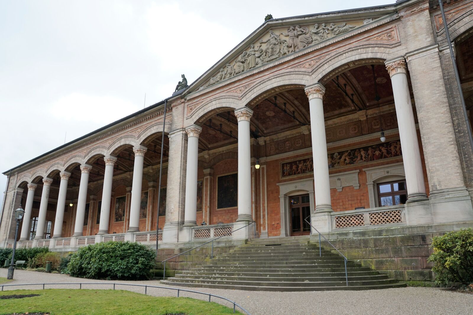Sony ILCA-77M2 + Sony DT 16-50mm F2.8 SSM sample photo. Baden baden, pump room photography
