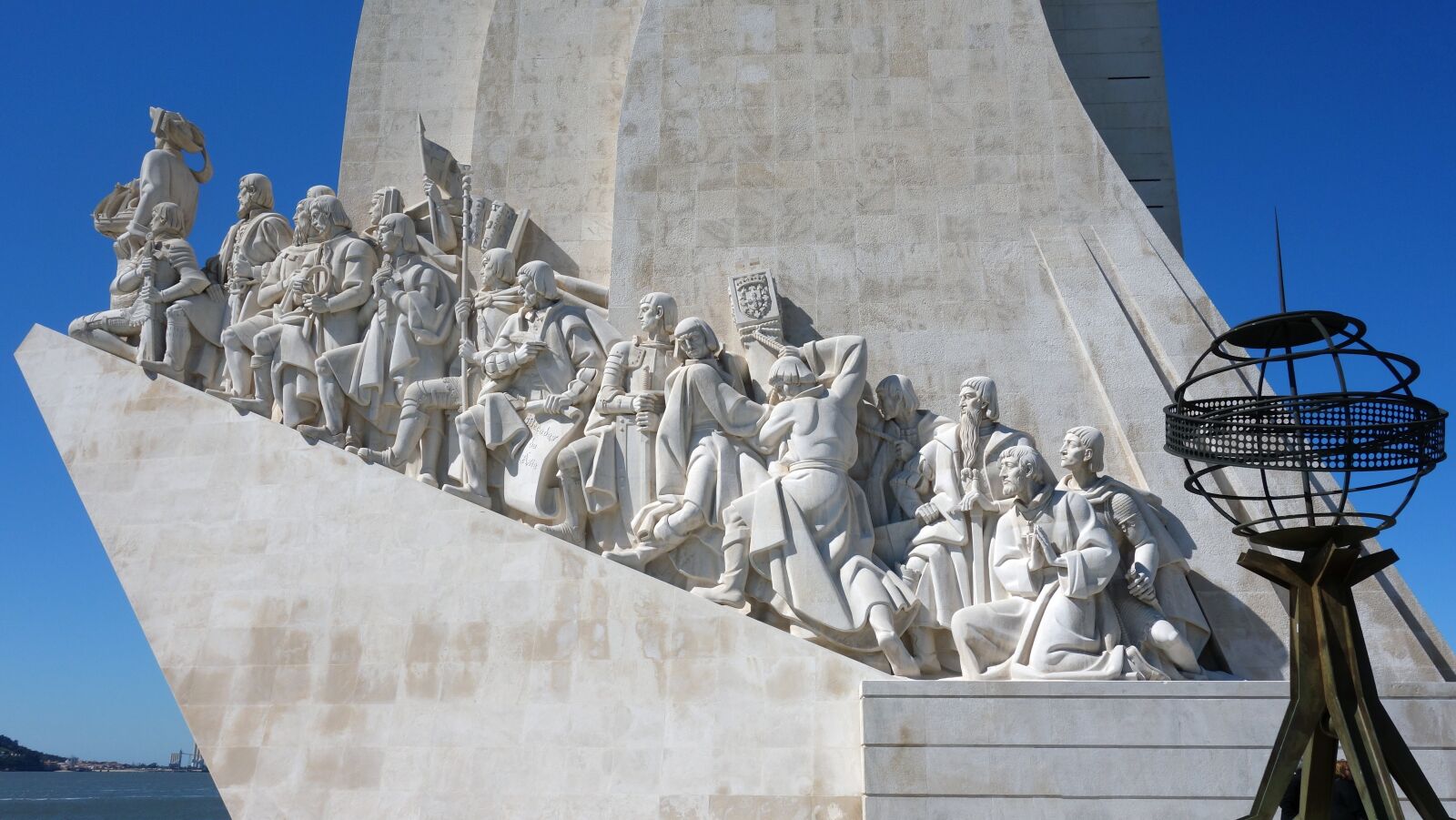 Sony Cyber-shot DSC-RX100 sample photo. Monument of the discoveries photography