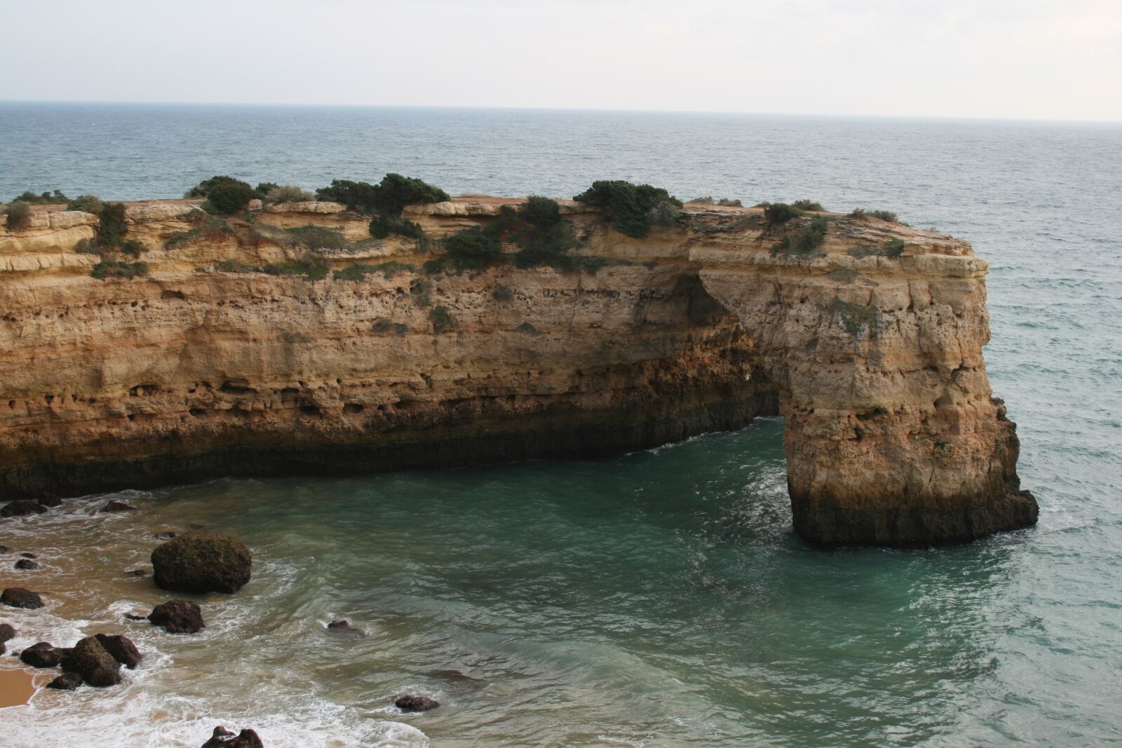 Canon EOS 400D (EOS Digital Rebel XTi / EOS Kiss Digital X) sample photo. Algarve, praia da marinha photography