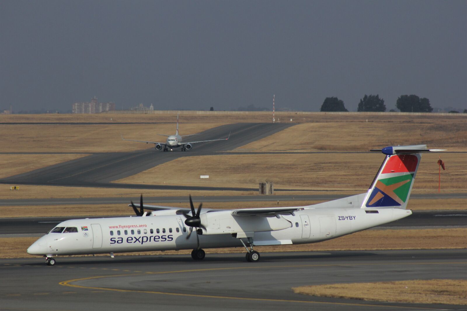 Canon EOS 60D sample photo. Sa express, saa, air photography