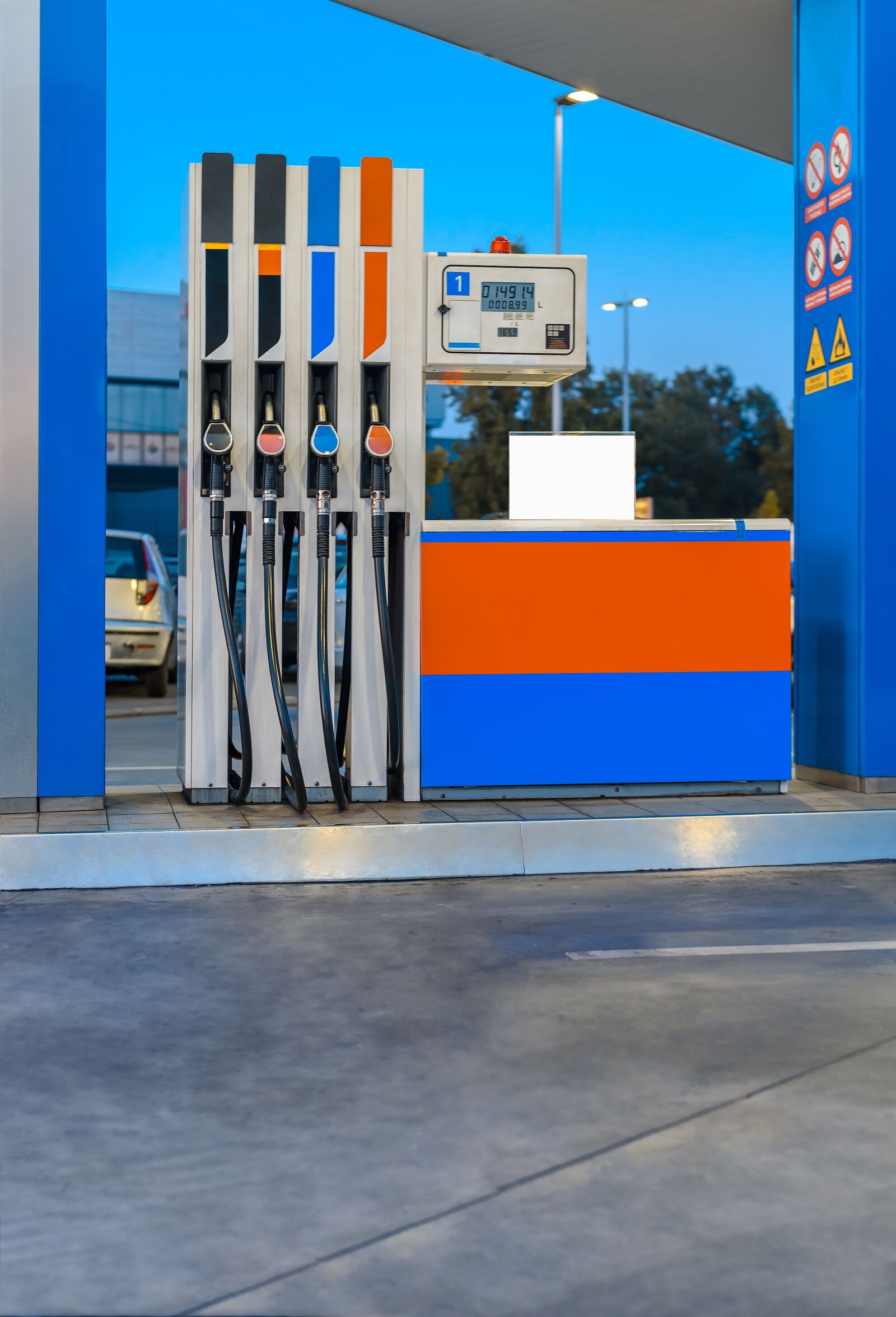 Nikon D750 sample photo. Gas, gas station, harley photography