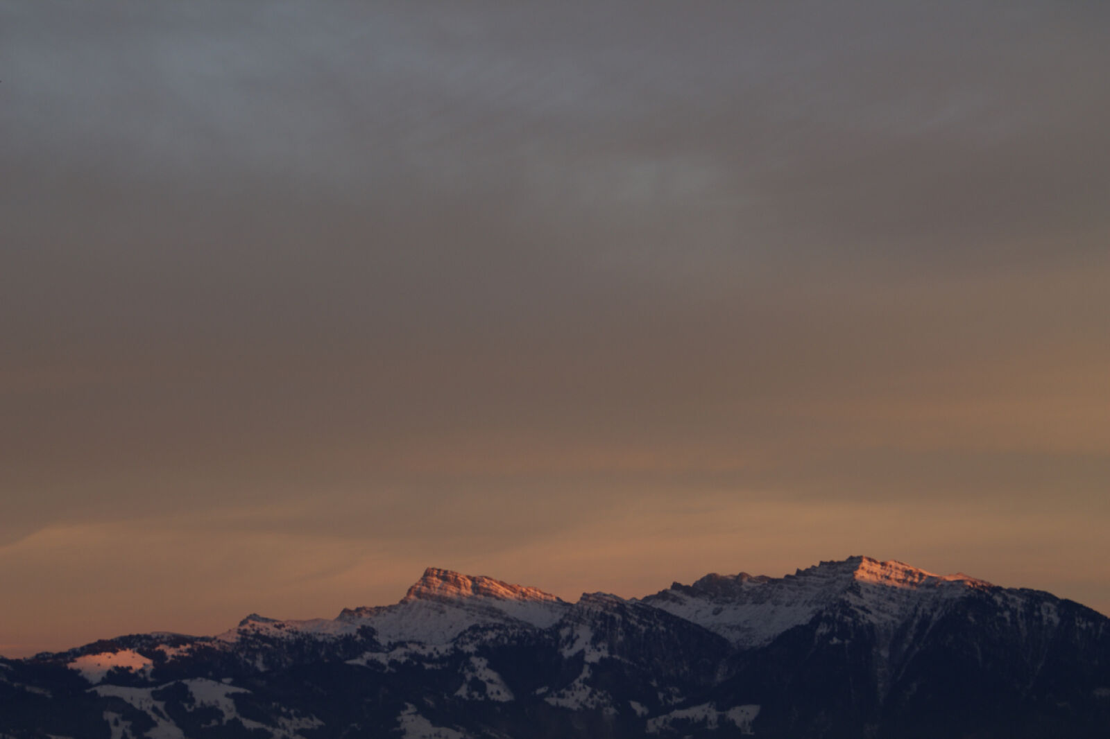 Canon EOS 1100D (EOS Rebel T3 / EOS Kiss X50) sample photo. Federispitz, light, mountain, mountains photography