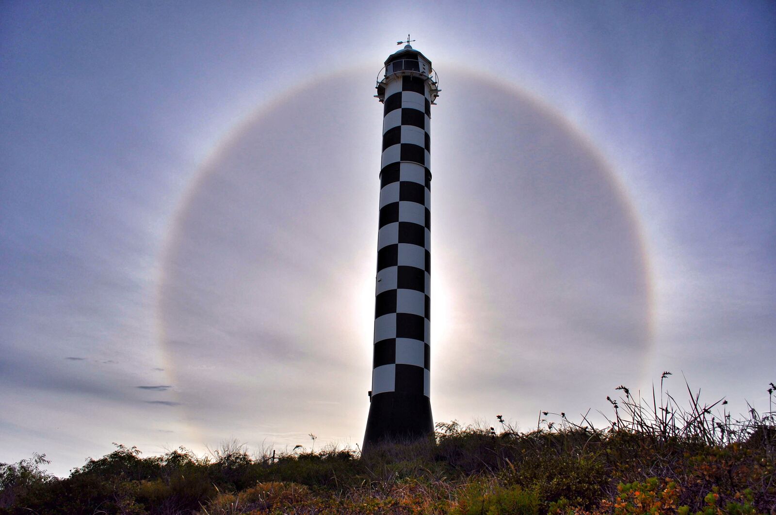 Nikon D90 sample photo. Lighthouse, sun, dawn photography