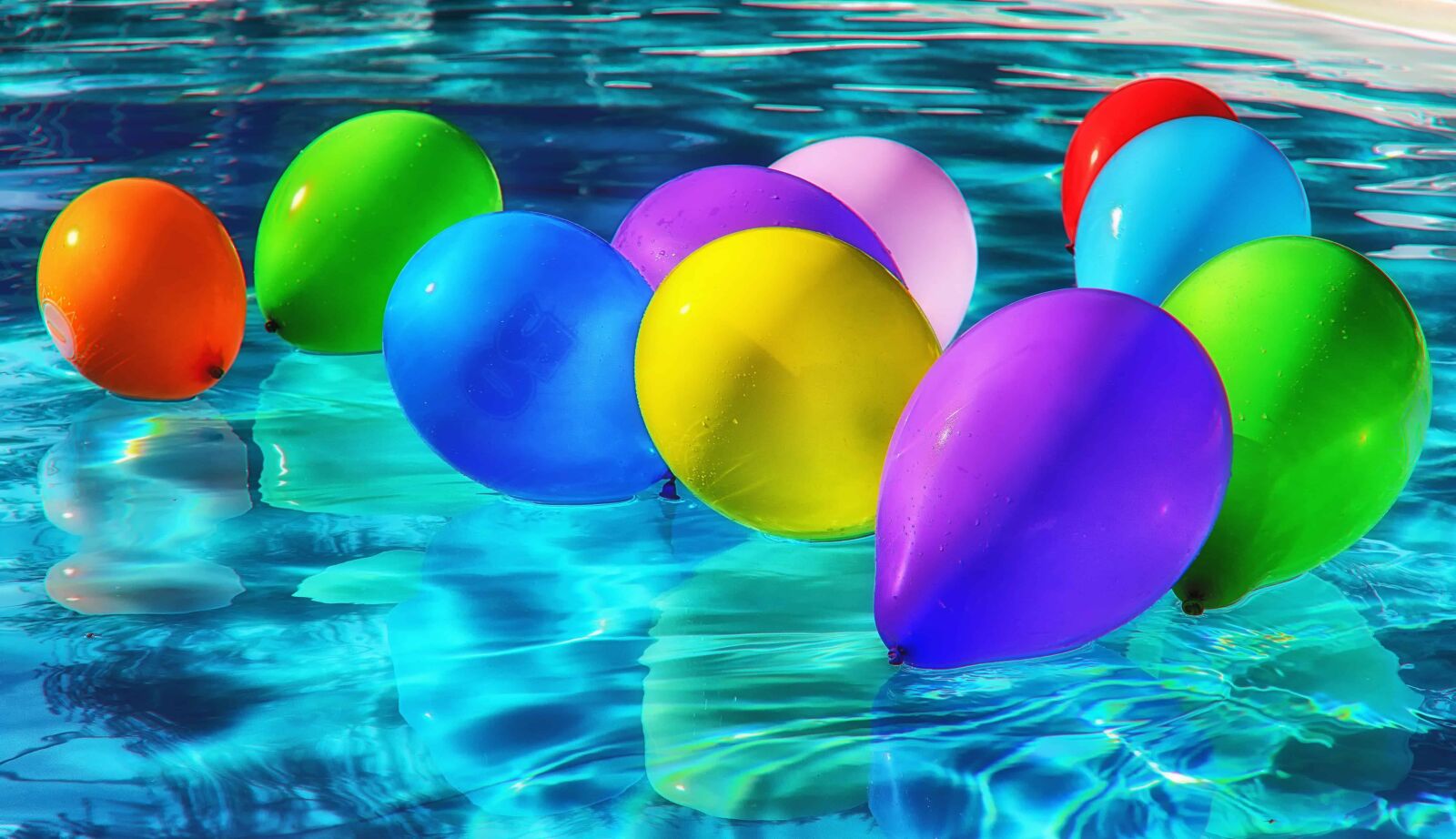 Nikon D3300 sample photo. Swimming pool, colorful, balloon photography