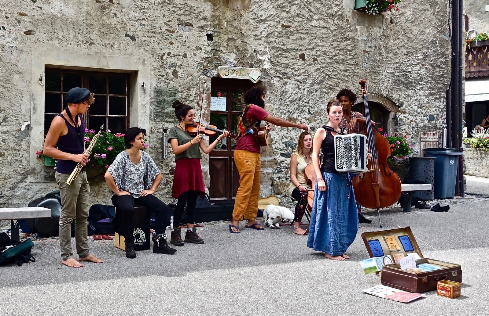 Sony Cyber-shot DSC-RX100 III sample photo. Buskers, music, performers photography