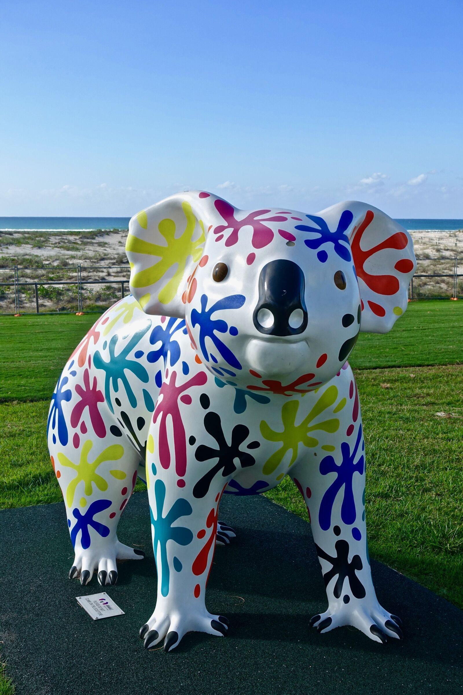 Sony Cyber-shot DSC-RX100 III sample photo. Koala, statue, decoration photography