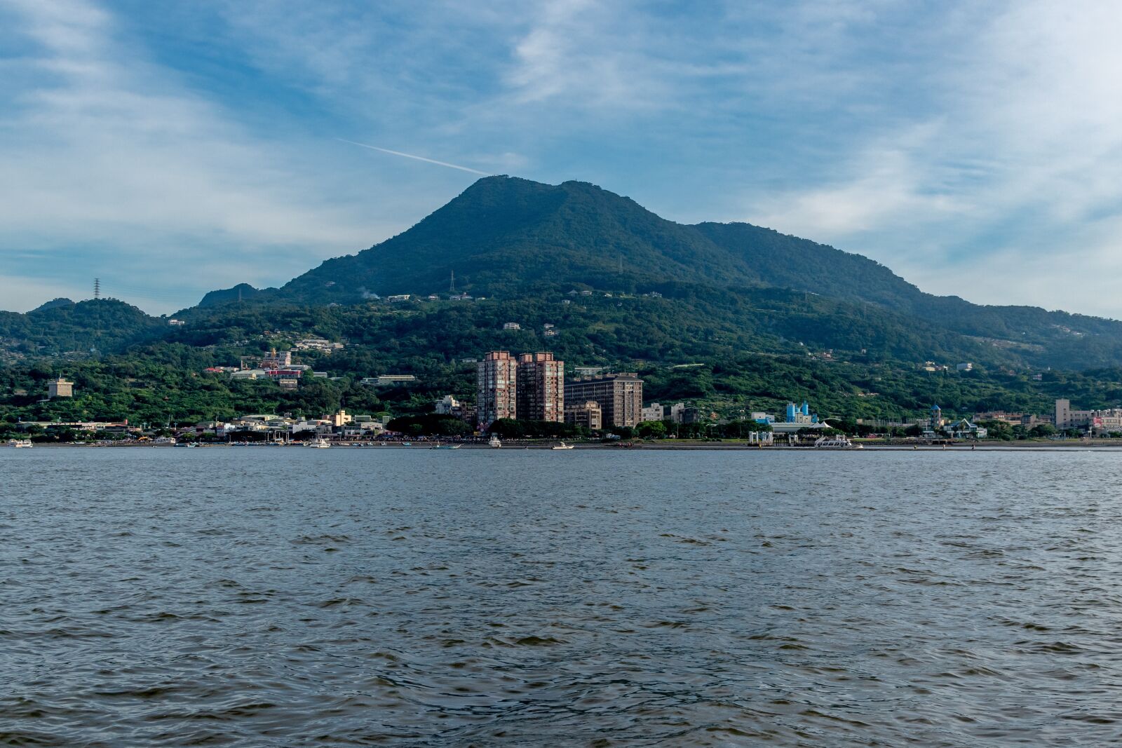 Nikon D5500 sample photo. Mountain, sky, water photography
