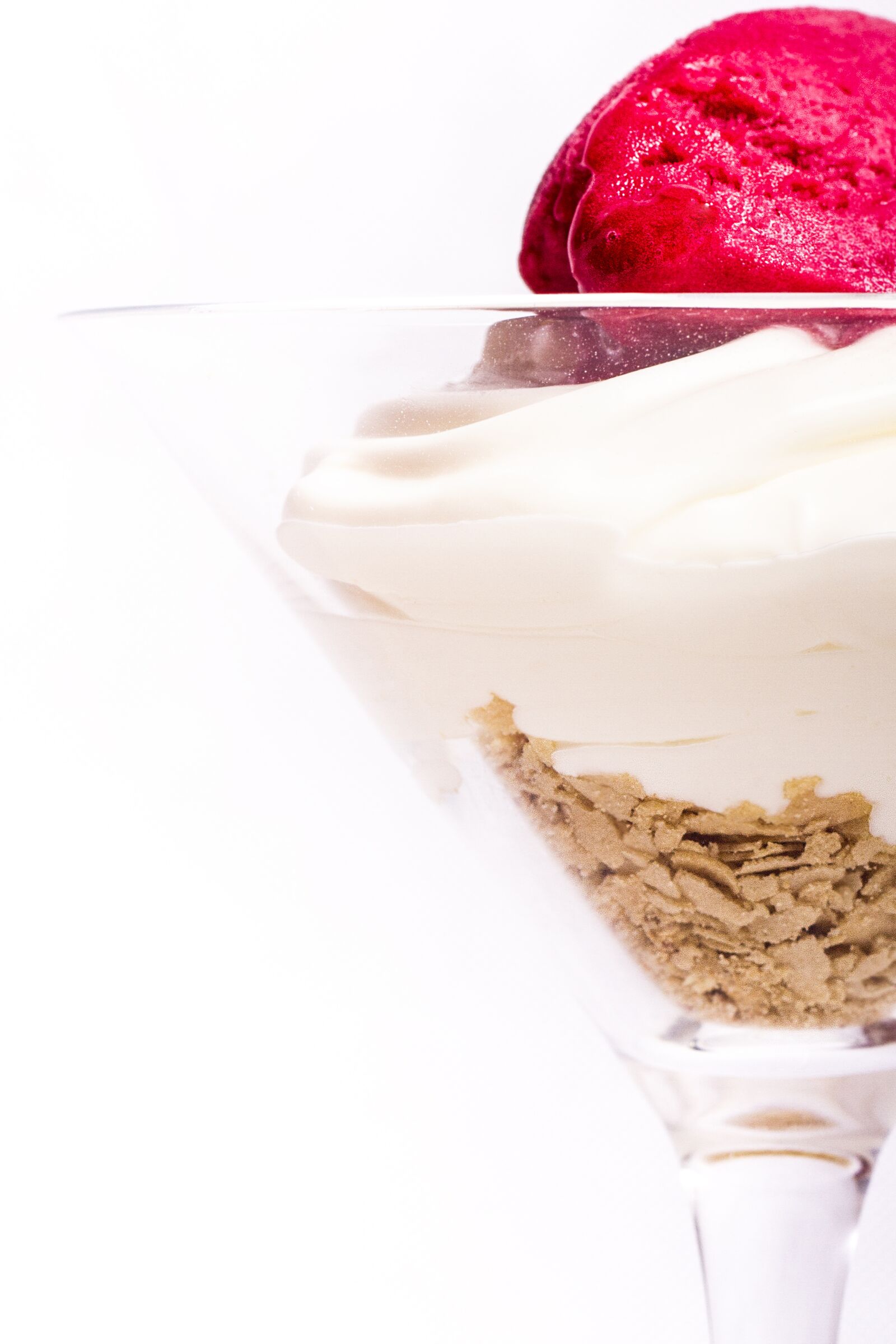 Canon EOS 7D + Canon EF 50mm F1.8 II sample photo. Ice cream, dessert, raspberry photography