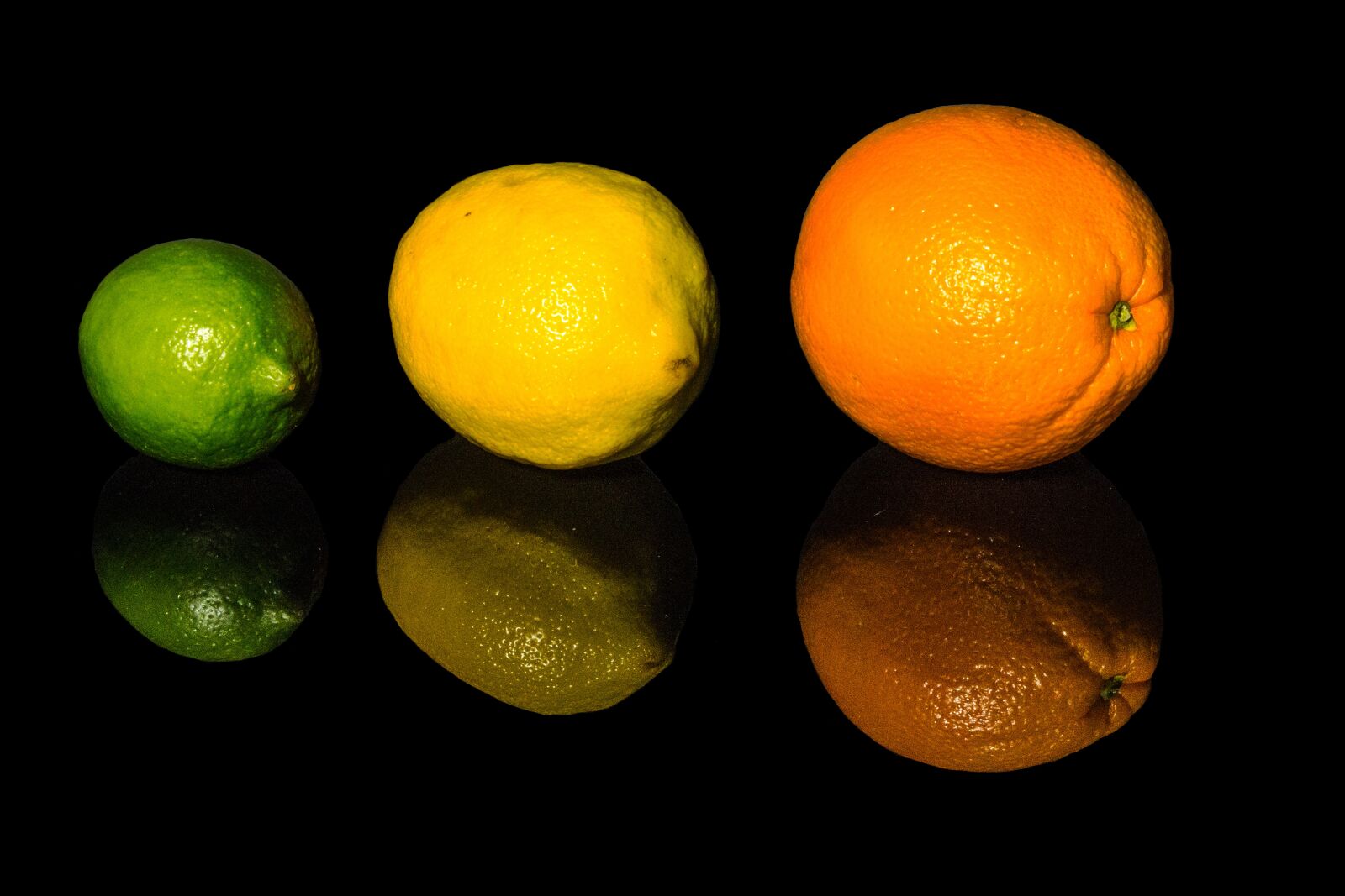 Canon EOS 600D (Rebel EOS T3i / EOS Kiss X5) sample photo. Lime, orange, lemon photography