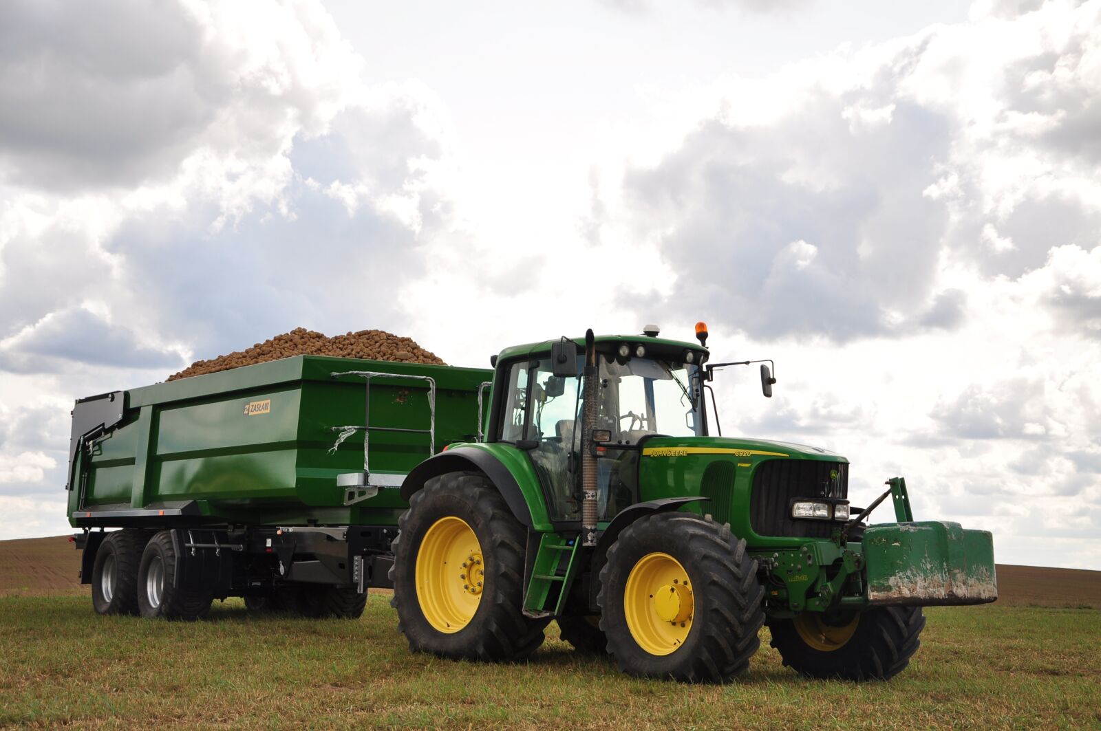 Nikon D90 sample photo. Tractor, agriculture, the cultivation photography
