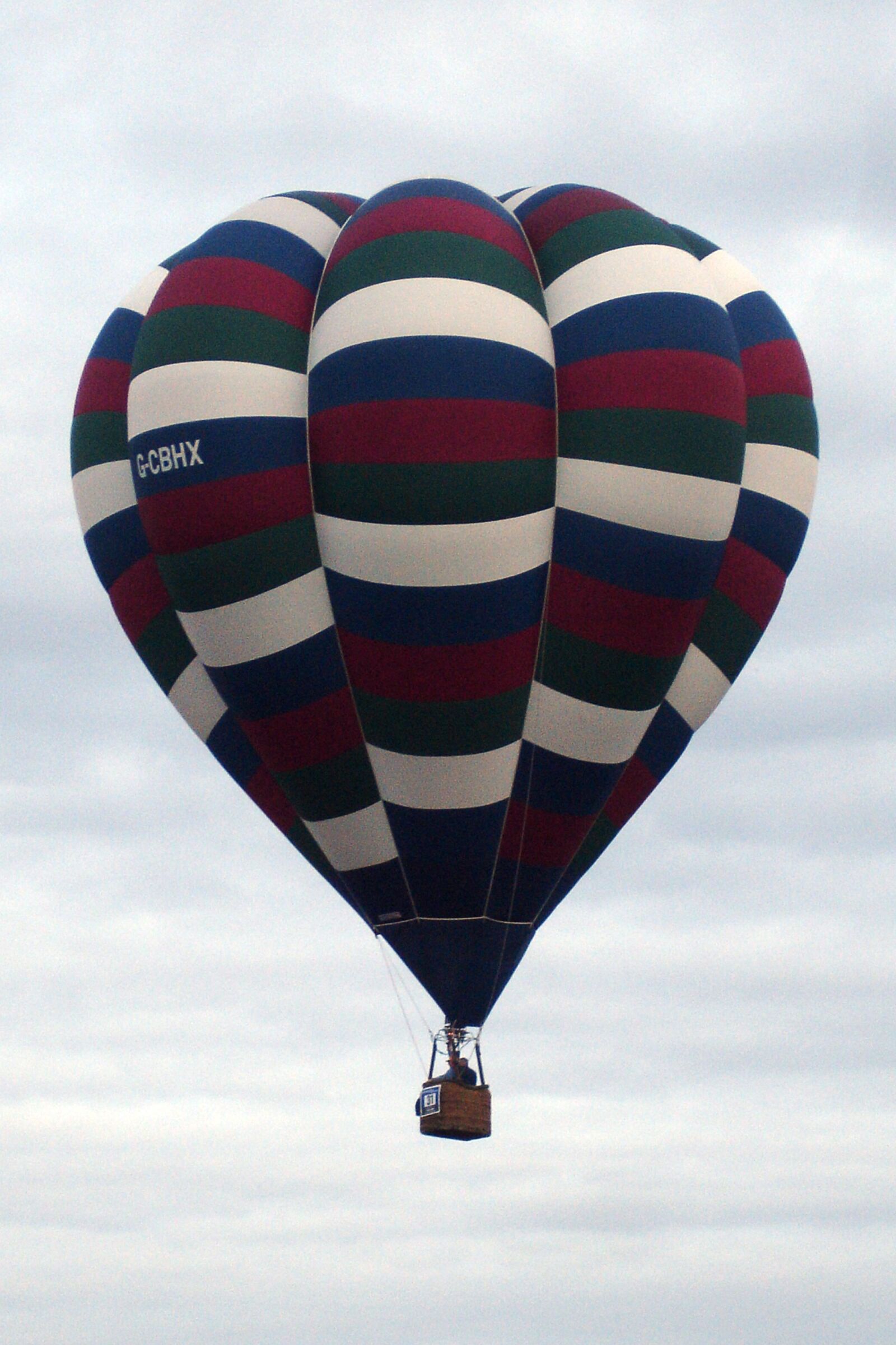 Sony DSC-P200 sample photo. Hot air balloon, sky photography