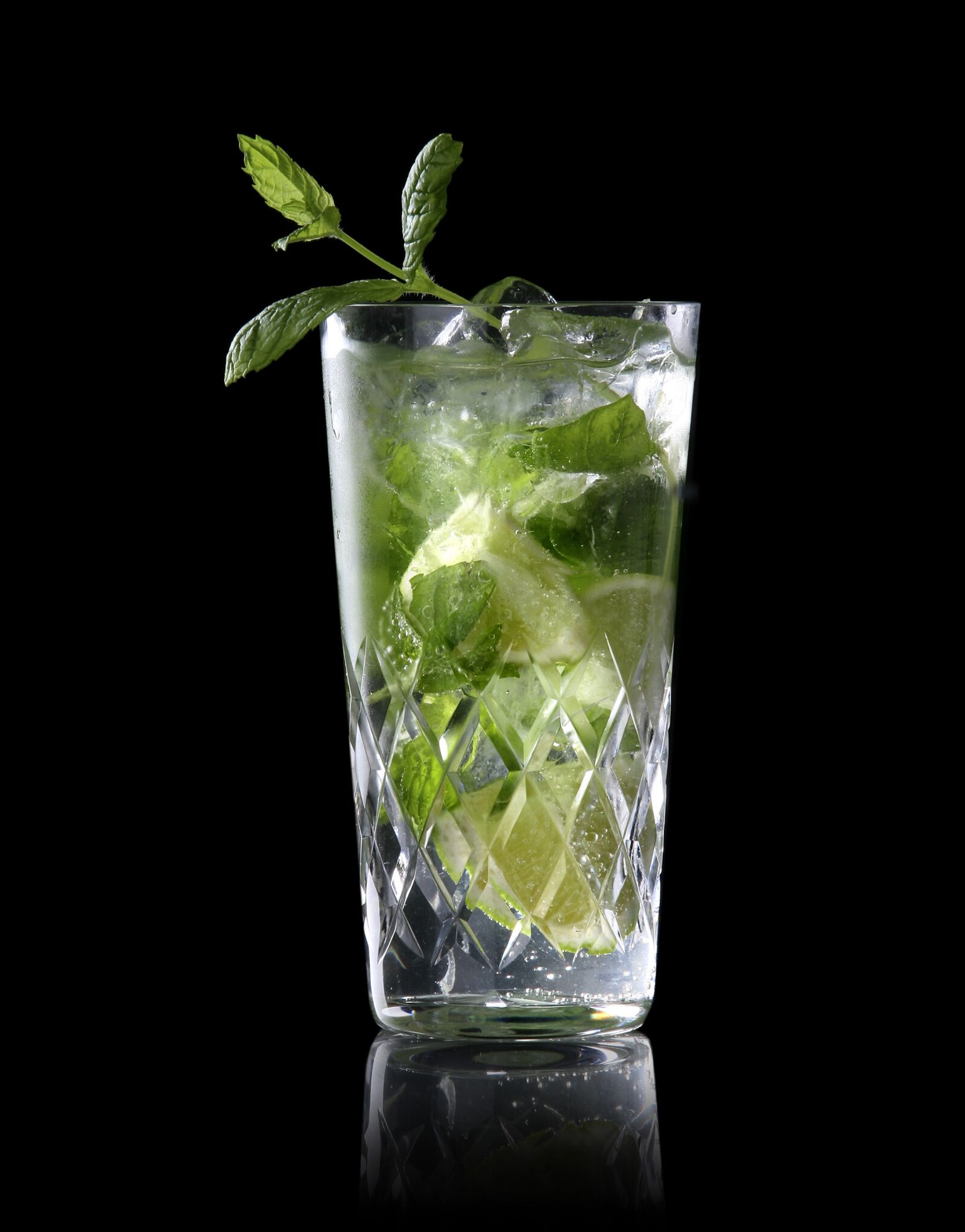 Canon EOS 5D sample photo. Mojito, ron, bacardi photography