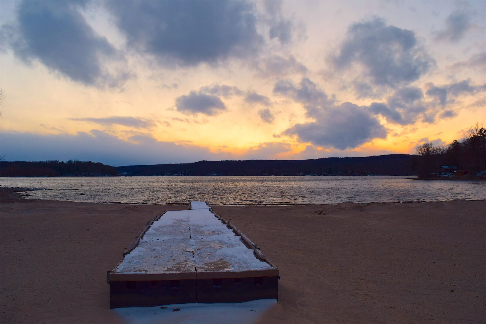 Nikon D3300 sample photo. Sunset, beach, snow photography