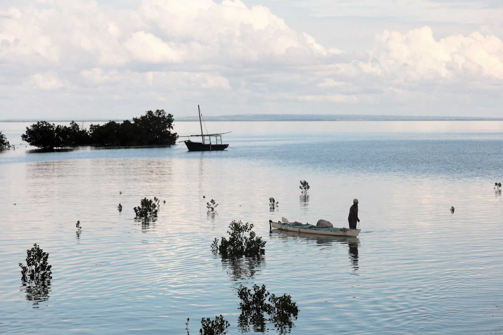 Canon EOS 5D Mark II sample photo. Mozambique, ibo island, fishing photography