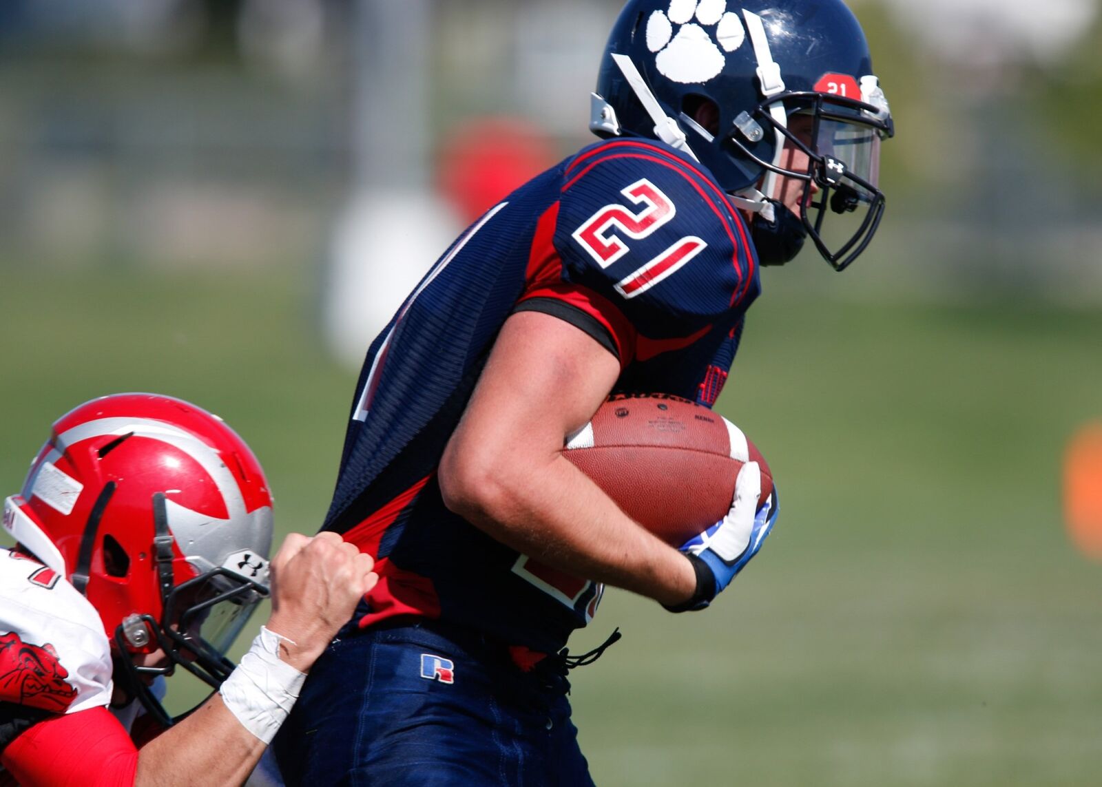 Canon EF 300mm F2.8L IS USM sample photo. Football player, running back photography