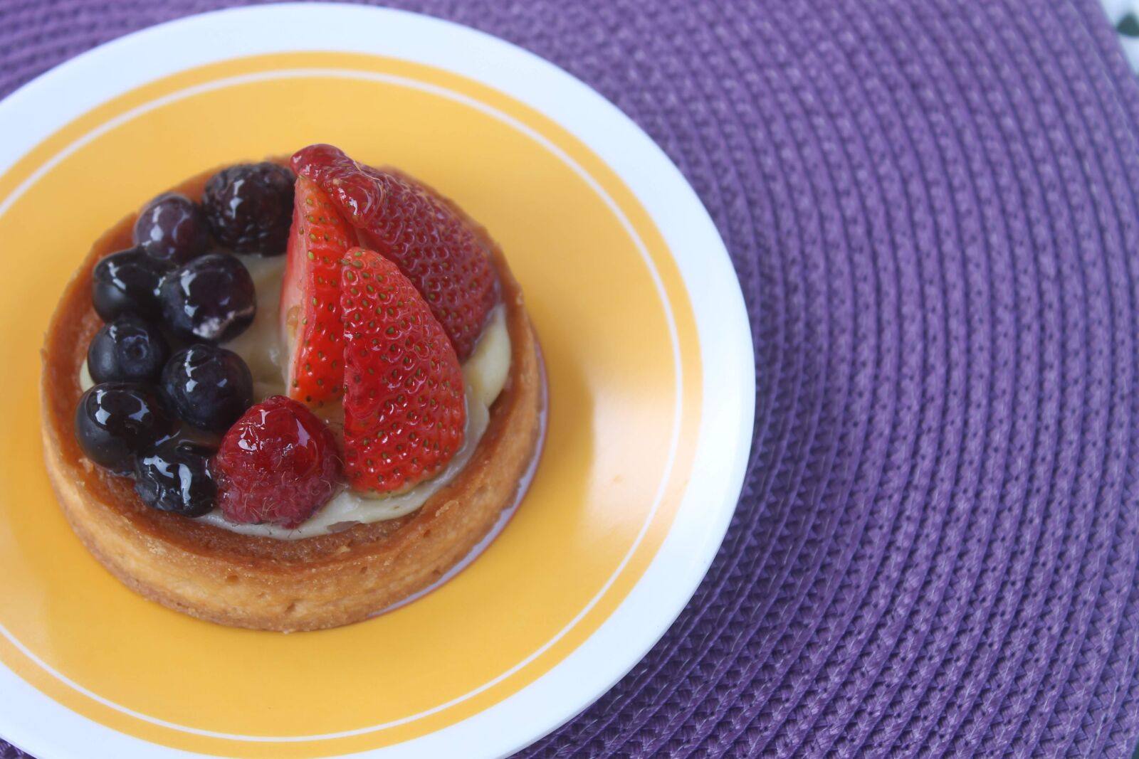 Canon EOS 1100D (EOS Rebel T3 / EOS Kiss X50) sample photo. Pie, tartelete, sweet photography