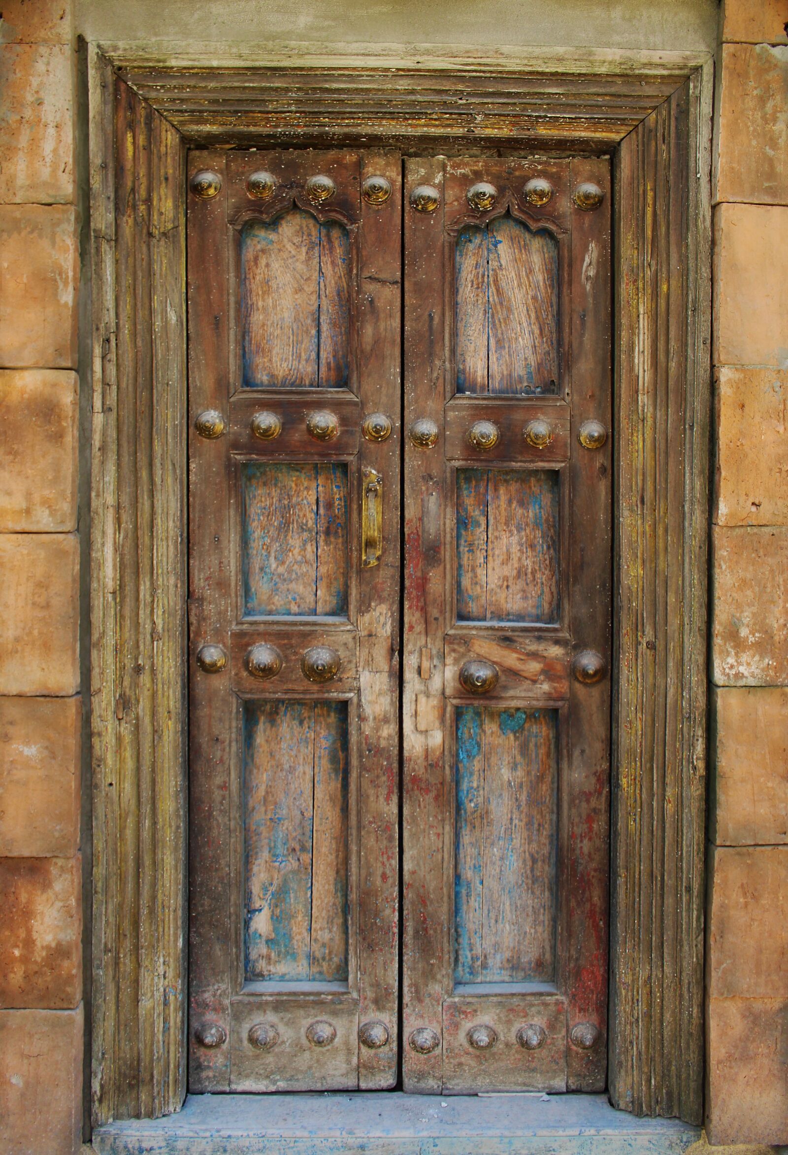 Canon EOS 700D (EOS Rebel T5i / EOS Kiss X7i) sample photo. Door, closed, entrance photography