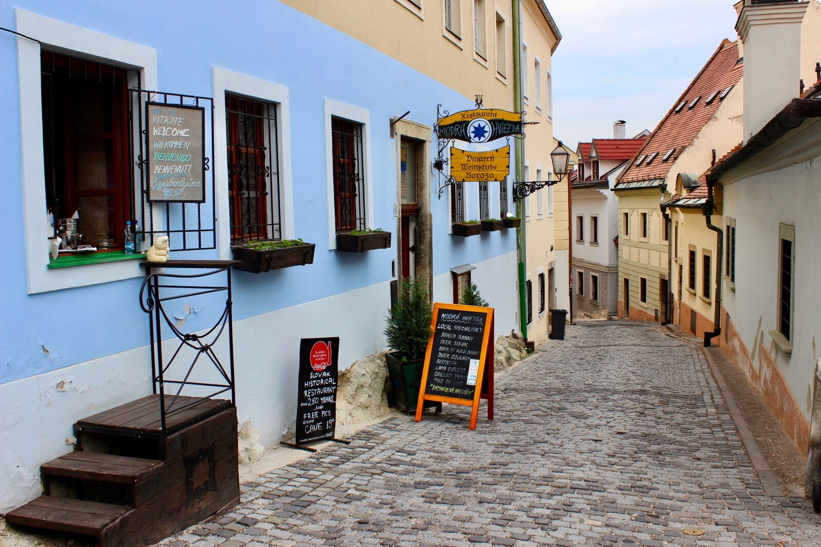 Canon EOS 600D (Rebel EOS T3i / EOS Kiss X5) sample photo. Bratislava, city, slovakia photography