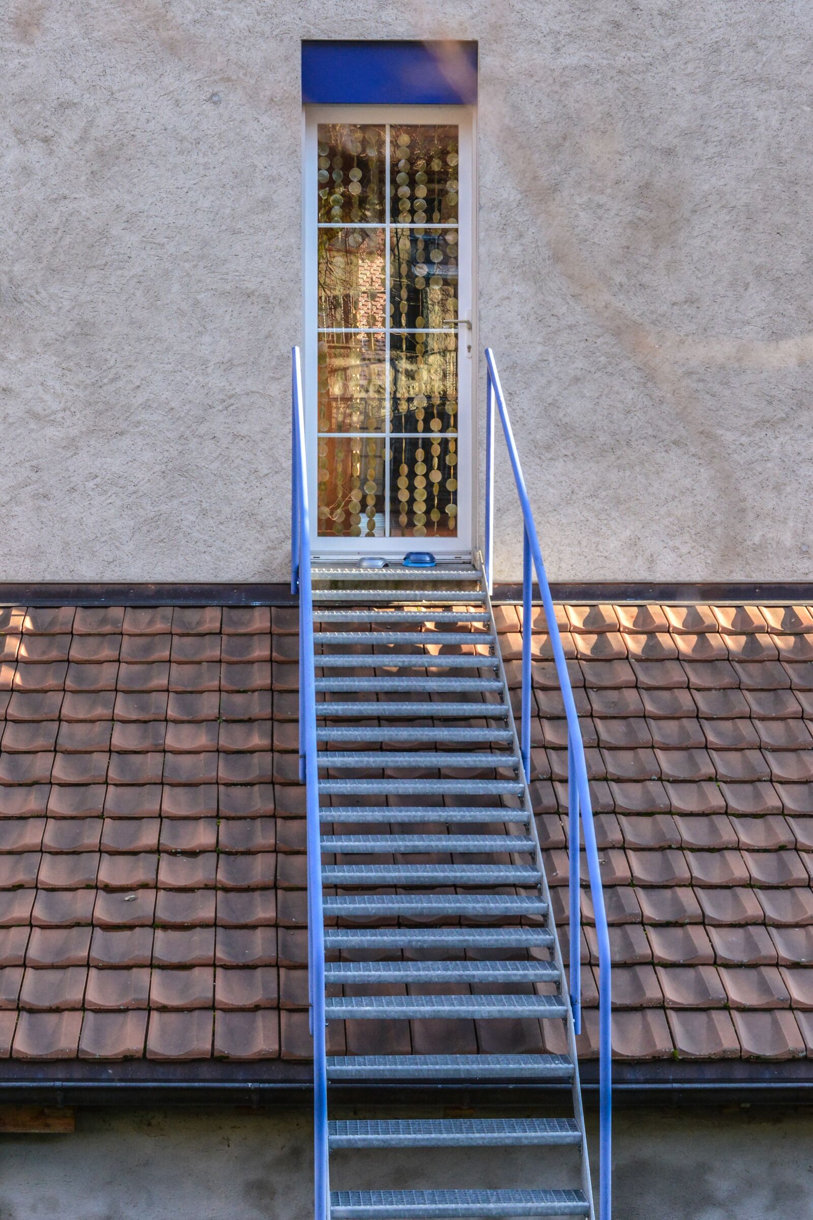 Nikon D800 sample photo. Window, blue, facade photography