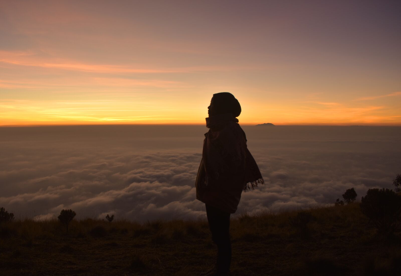 Nikon D3400 sample photo. Woman, silhouette, hiking photography