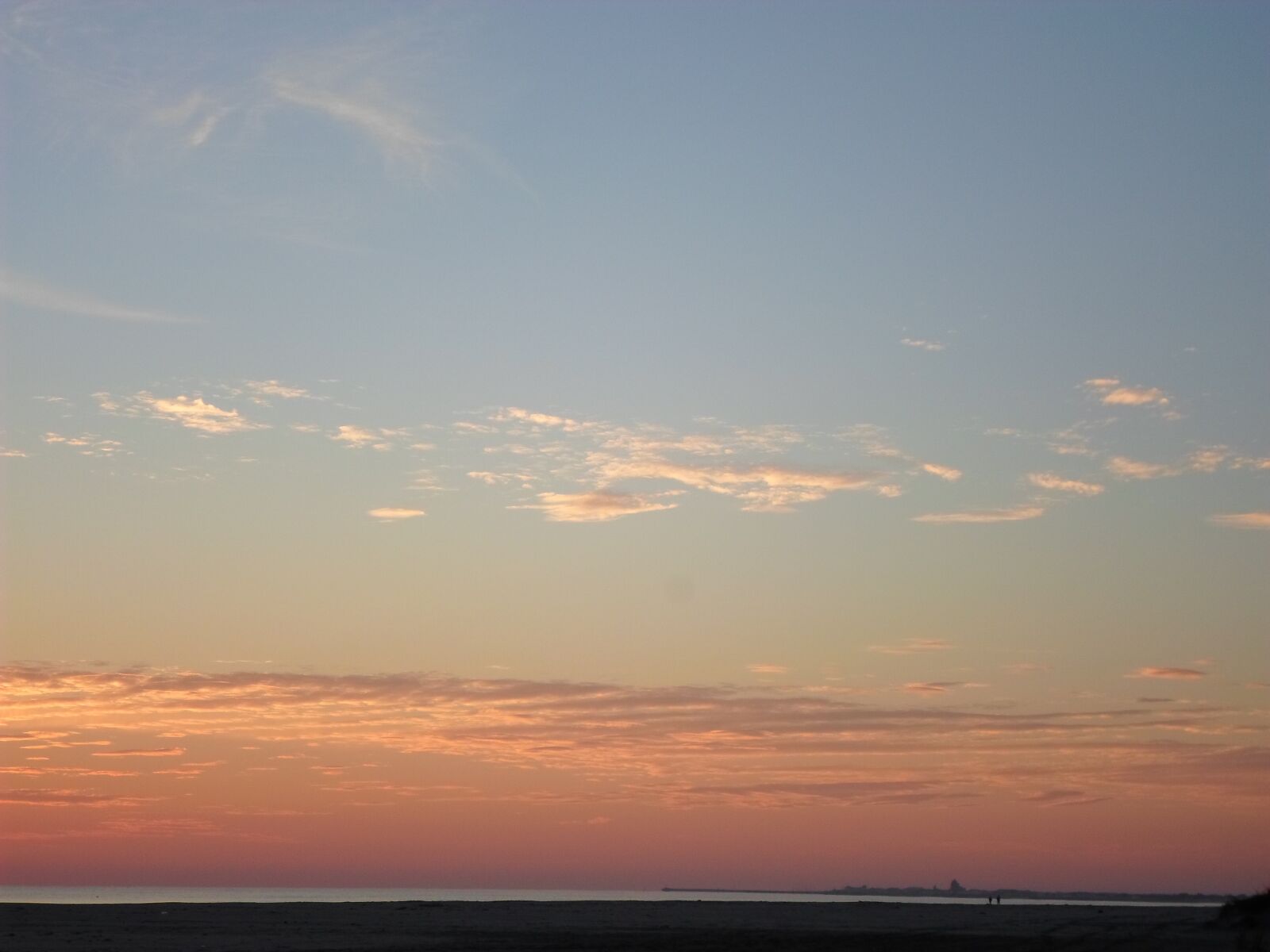 Samsung ST66 / ST68 sample photo. Sunset, seaside, saintes maries photography