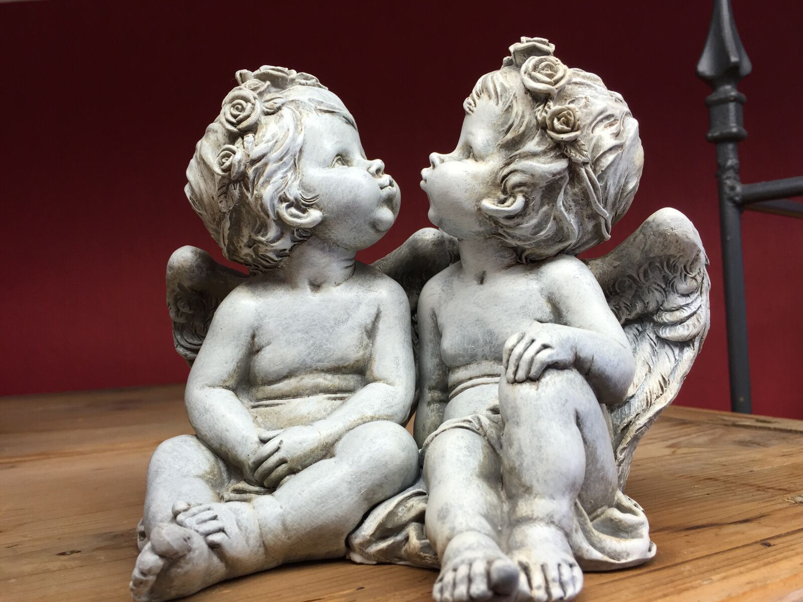 iPhone 6 Plus back camera 4.15mm f/2.2 sample photo. Angels, sculpture, statue photography