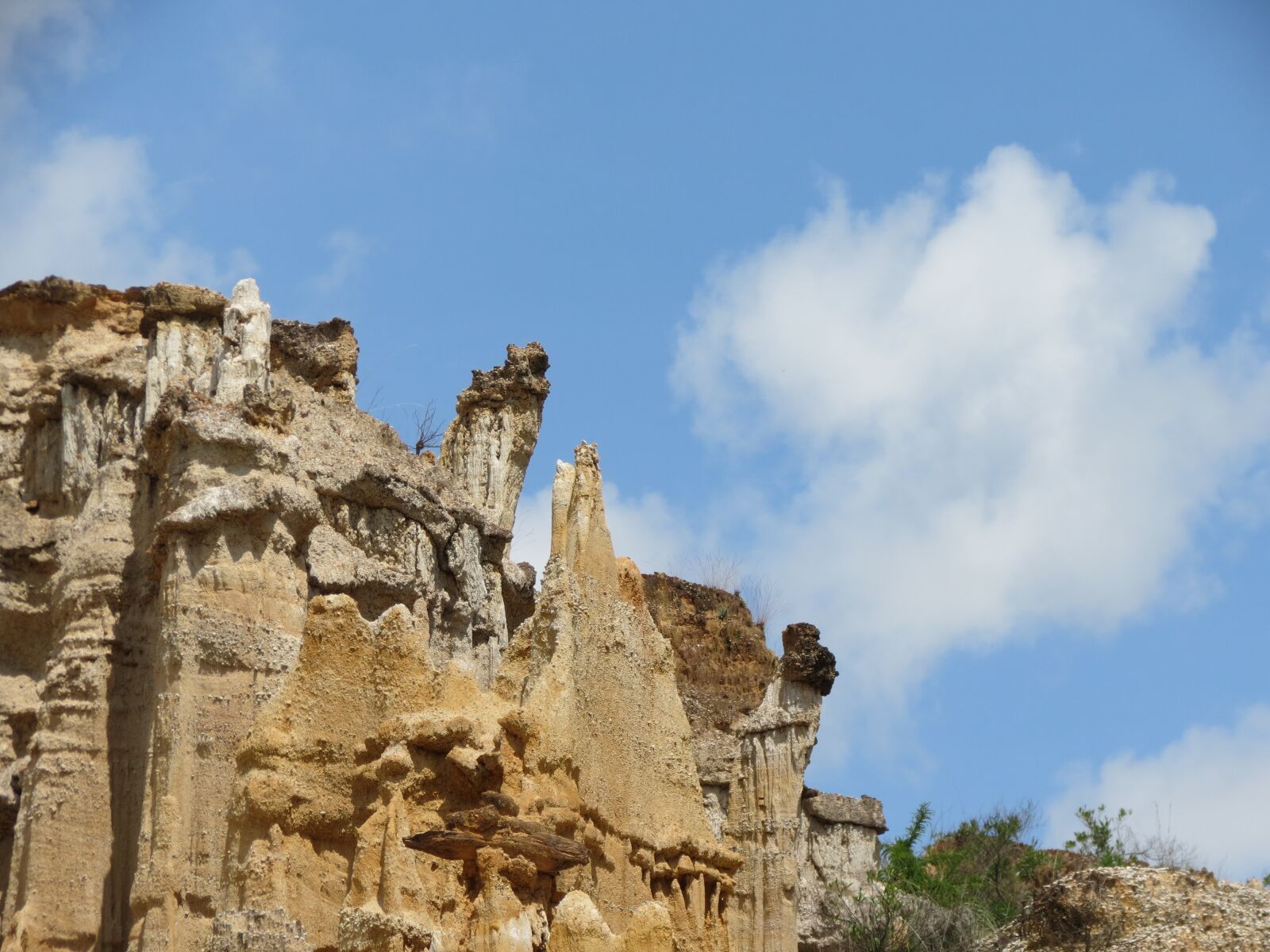 Canon PowerShot SX40 HS sample photo. Canyon, landscape, dry heat photography