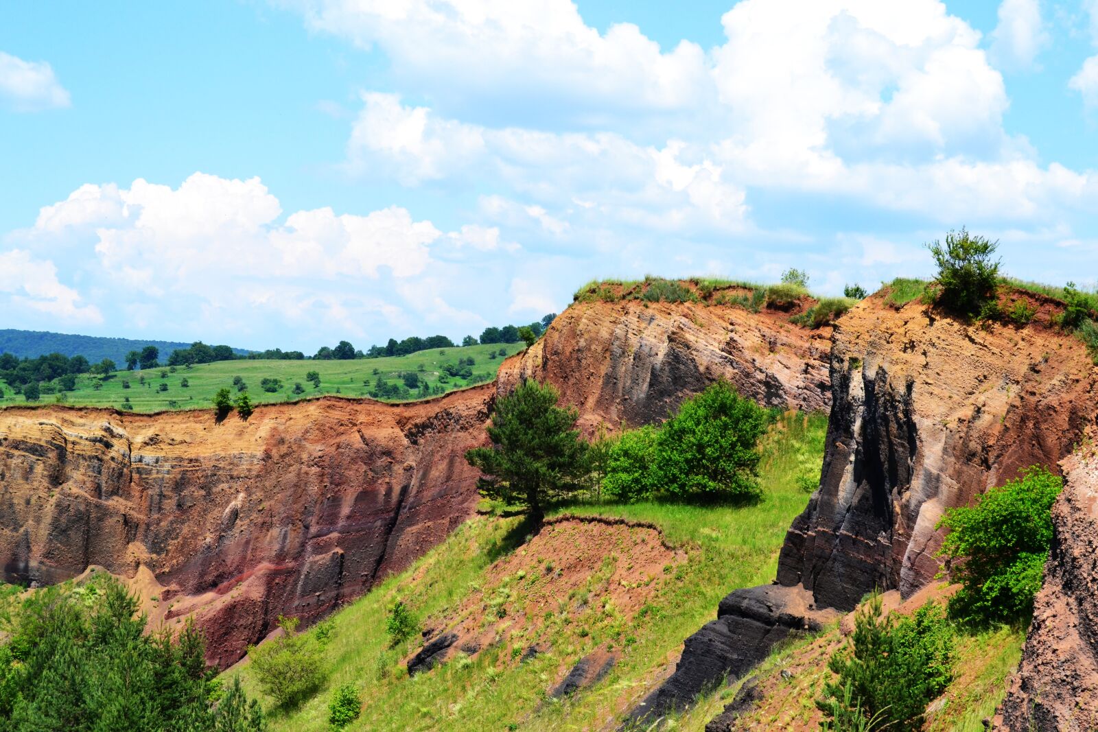 Nikon D3100 sample photo. Racos, crater, red photography