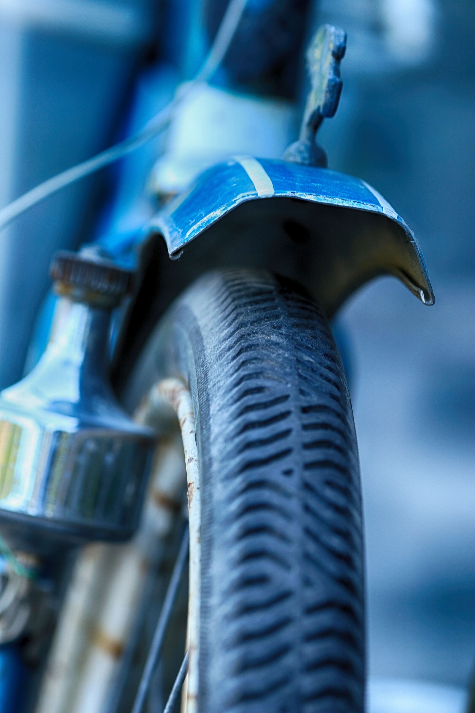 Canon EOS 7D Mark II + Canon EF 135mm F2L USM sample photo. Wheel, bike, cycle photography