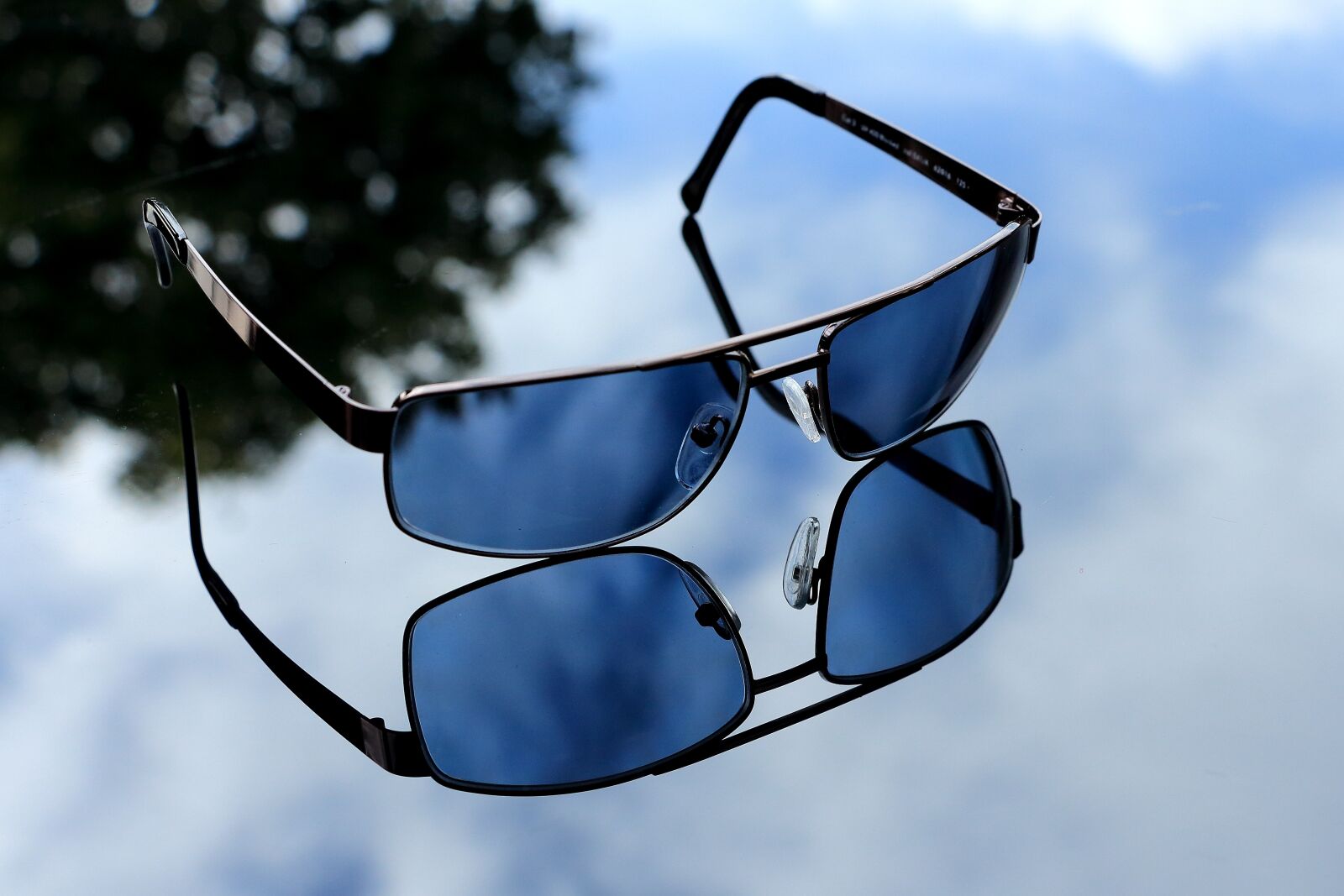 Canon EOS 700D (EOS Rebel T5i / EOS Kiss X7i) sample photo. Glasses, sunglasses, sun photography