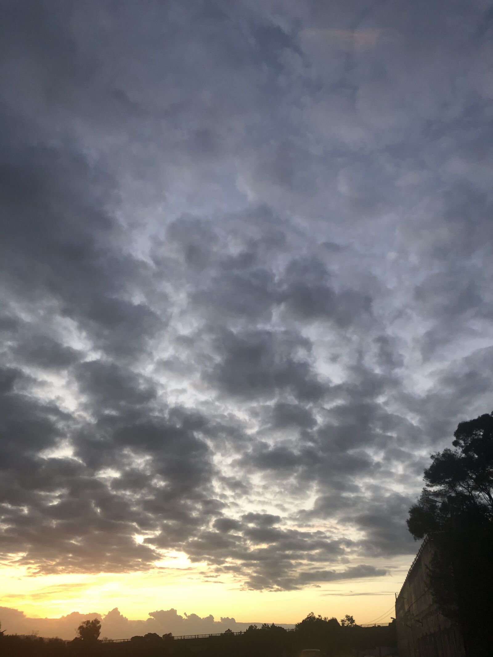 Apple iPhone X sample photo. Sunset, landscape, clouds photography