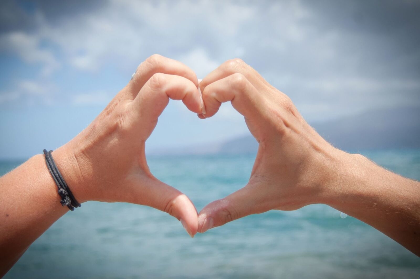 Nikon D40 sample photo. Hand, finger, human, symbol photography