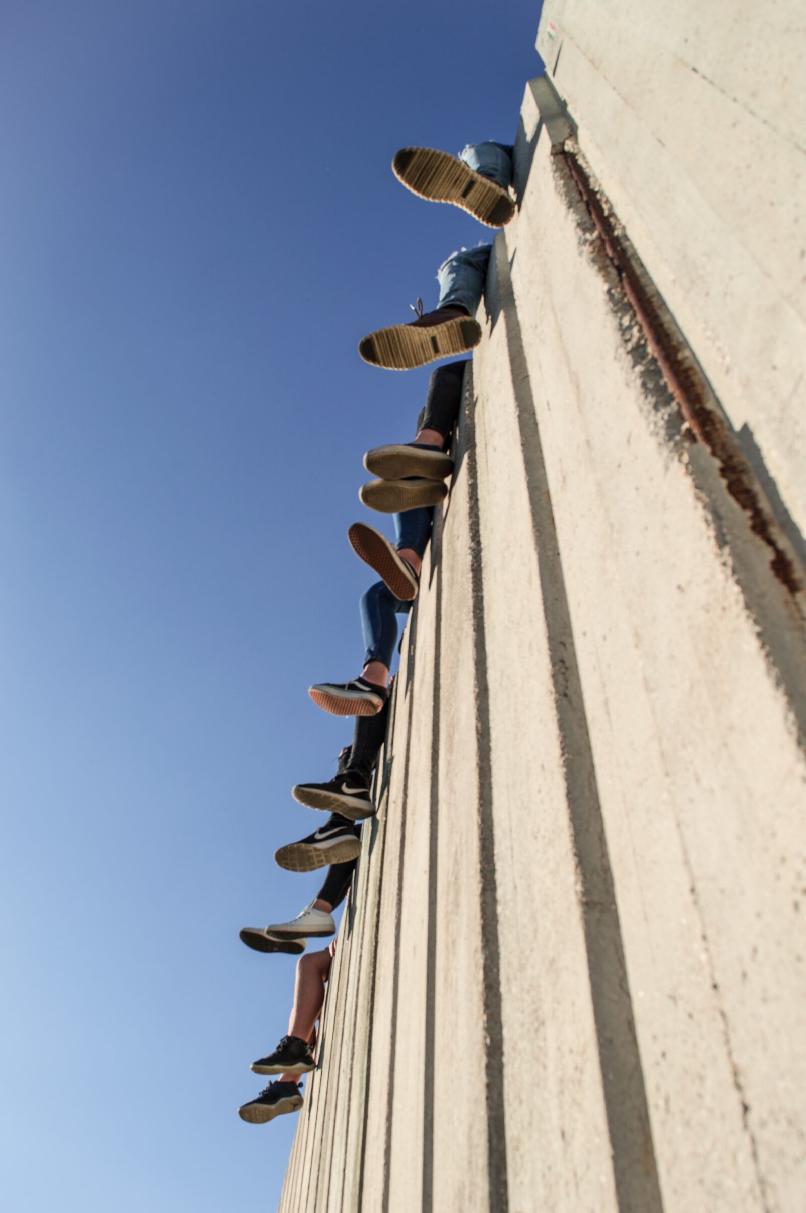Nikon D3200 sample photo. Leg, foot, sky photography